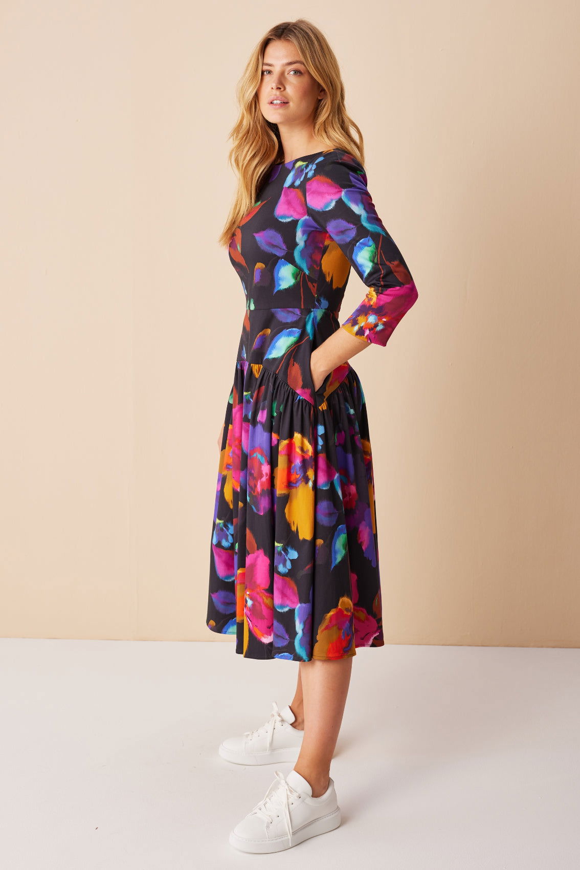 Drop-Waist Kleid Blumen - Marianna Déri